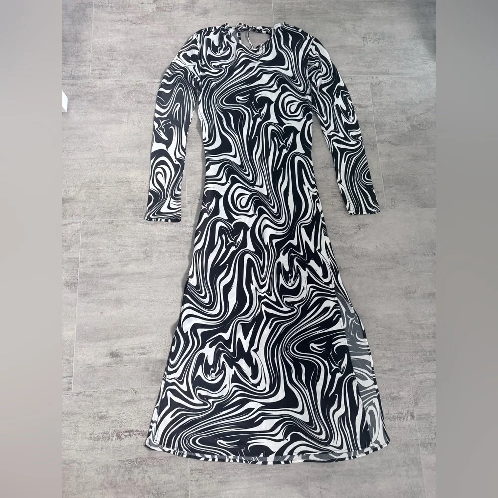 Bershka Black White Swirl Print Long Sleeve Midi Dress With Slits Size XX